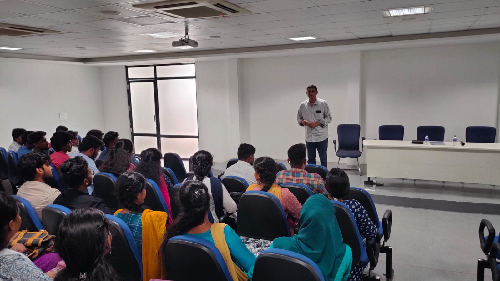 What do B-Schools Do - Mr. Murugavel Jayachandran, CEO - iStart